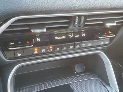 Certified 2025 MAZDA CX-90 Plug-In Hybrid w/ Preferred image 22