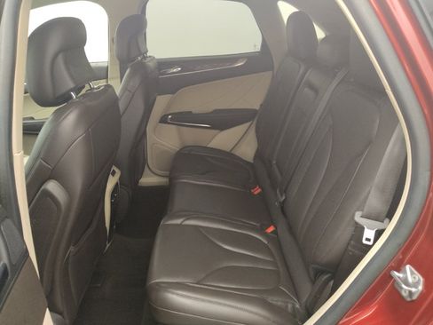Used 2019 Lincoln MKC Reserve w/ MKC Climate Package FWD image 18