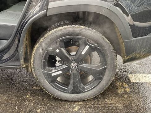 New 2026 Volkswagen Taos SE AWD/4WD image 27