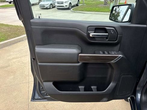 Used 2019 Chevrolet Silverado 1500 LT w/ Texas Edition image 20