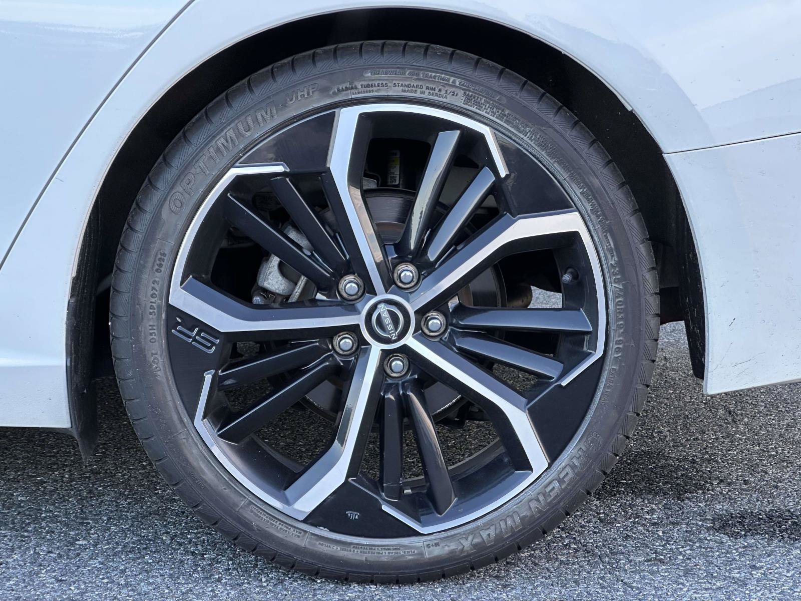 Used 2024 Nissan Altima 2.5 SR FWD image 9