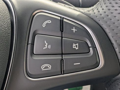 Used 2023 Mercedes-Benz Metris Passenger image 12