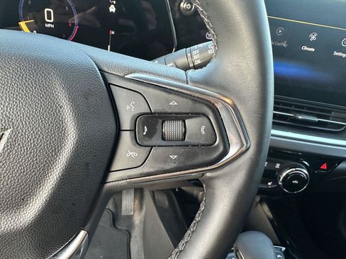 Used 2025 Chevrolet Trax ACTIV w/ Driver Confidence Package FWD image 22