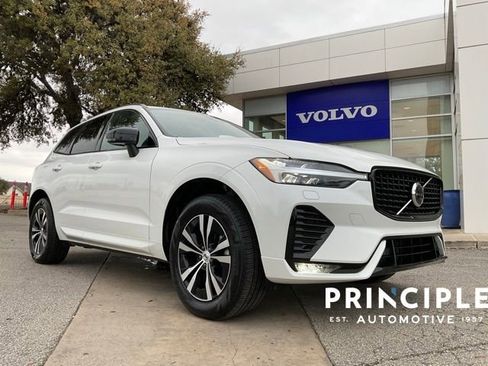 Certified 2025 Volvo XC60 B5 Core image 1