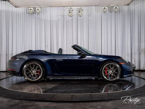 Used 2021 Porsche 911 Carrera 4S AWD/4WD image 18