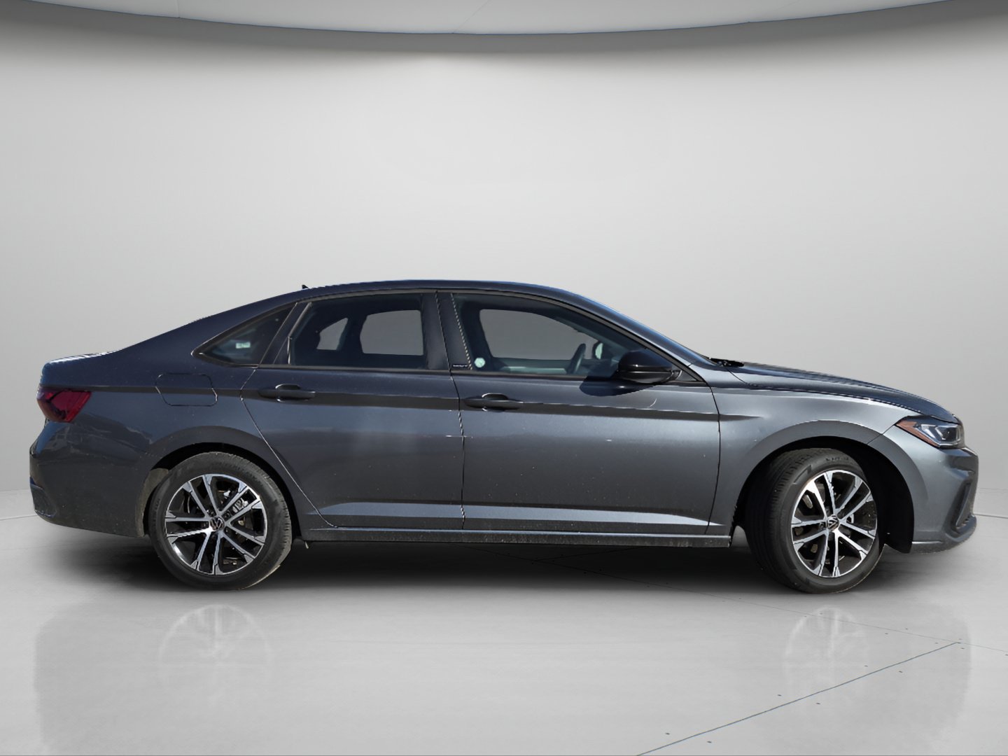 Used 2025 Volkswagen Jetta Sport FWD image 21