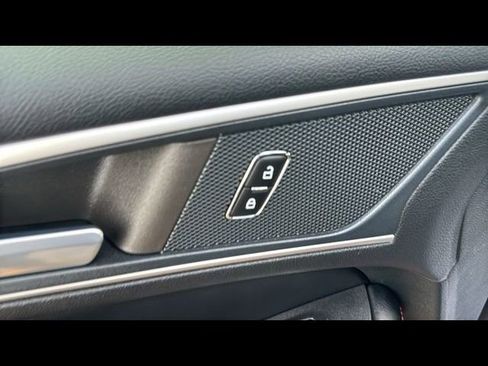 Certified 2023 Ford Edge ST-Line AWD/4WD image 10
