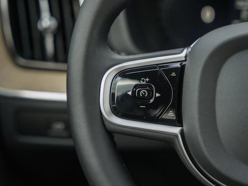 New 2026 Volvo XC60 B5 Plus w/ Protection Package Premier image 28