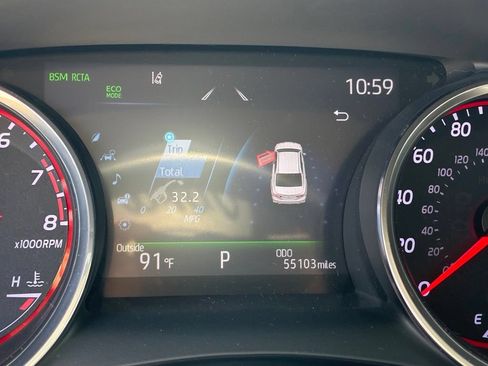 Used 2020 Toyota Camry XSE FWD image 3