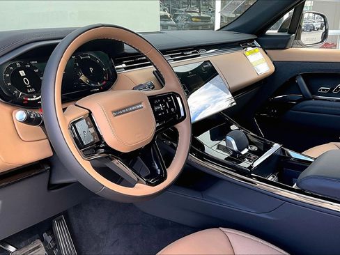 New 2026 Land Rover Range Rover Sport Dynamic SE image 6