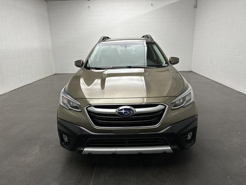 Used 2021 Subaru Outback Limited AWD/4WD image 3