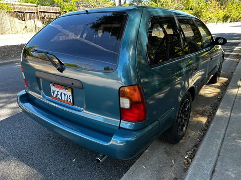 Used 1995 Toyota Corolla DX FWD image 6