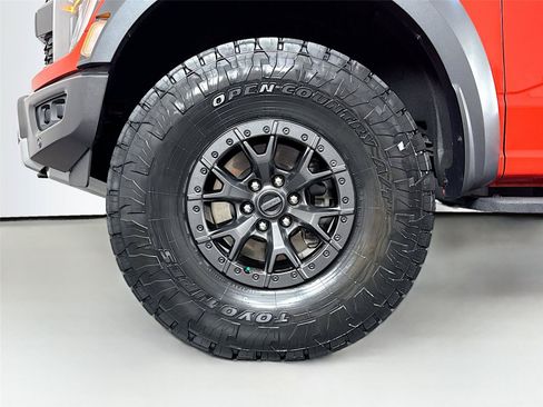 Used 2022 Ford F150 Raptor w/ Raptor 37 Performance Package AWD/4WD image 43