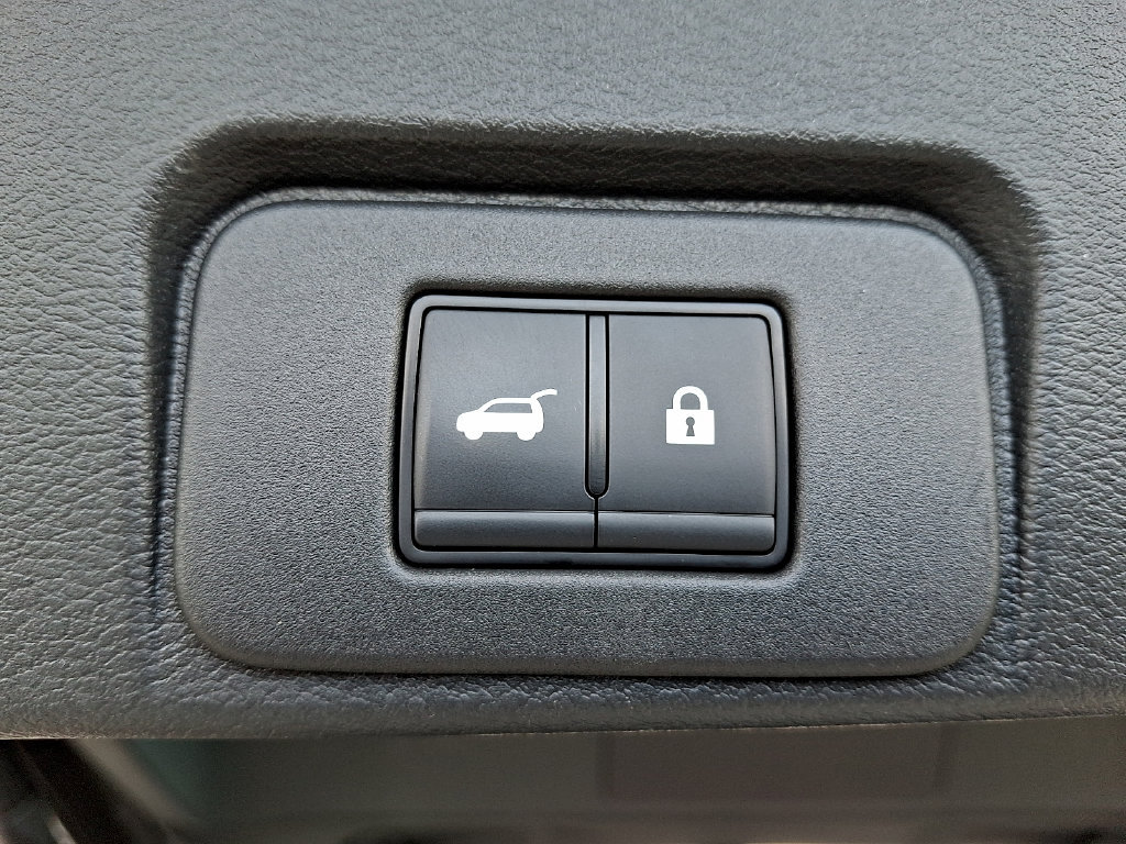 Used 2023 Nissan Rogue Platinum w/ Platinum Premium Package AWD/4WD image 30
