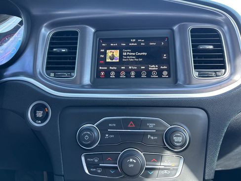 Certified 2020 Dodge Charger SXT image 18