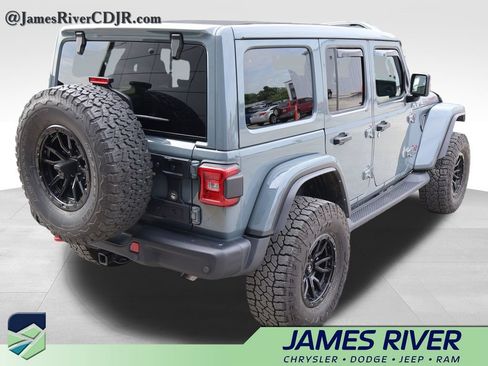 Used 2024 Jeep Wrangler Unlimited Rubicon AWD/4WD image 5