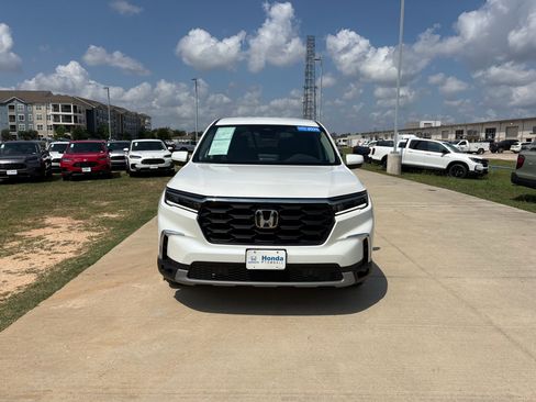 Certified 2025 Honda Pilot EX-L image 3