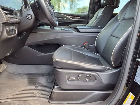 Used 2021 Cadillac Escalade ESV Sport w/ Driver Assist Tech Package AWD/4WD image 22