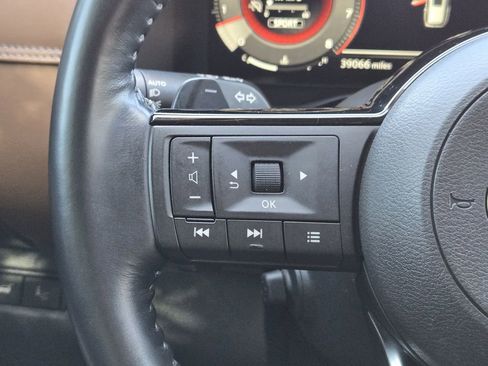 Used 2023 Nissan Pathfinder Platinum w/ Cargo Package image 34