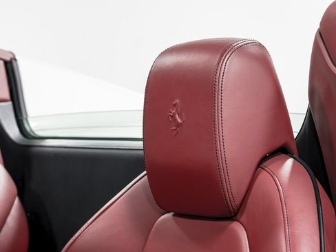 Used 2014 Ferrari 458 Spider RWD image 17