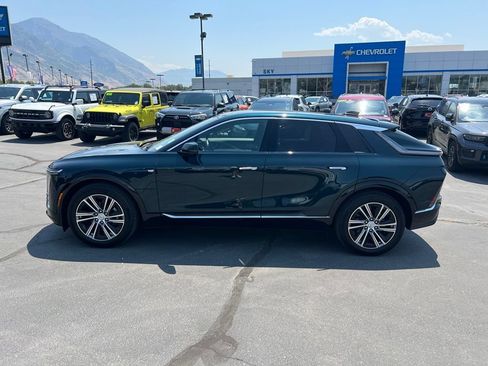 Used 2024 Cadillac Lyriq Luxury AWD/4WD image 13