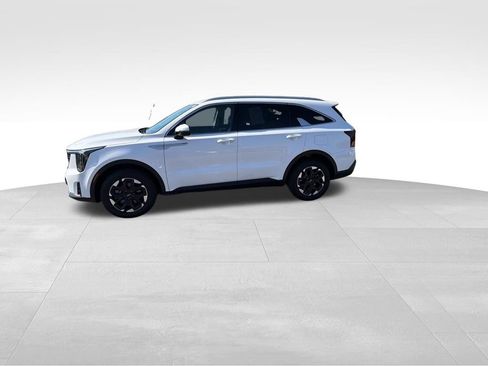 Used 2024 Kia Sorento S AWD/4WD image 6