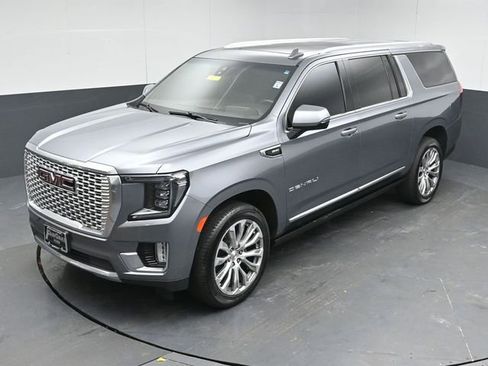 Used 2022 GMC Yukon XL Denali w/ Denali Premium Package image 50
