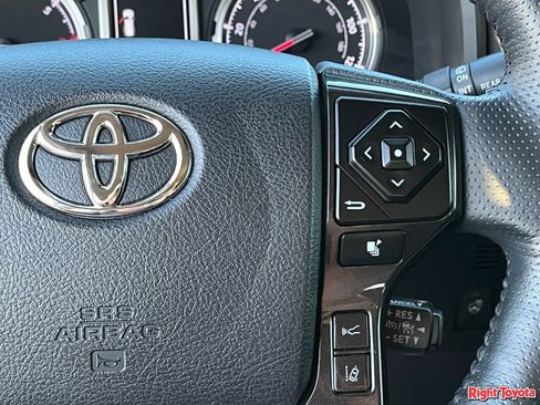 Certified 2024 Toyota 4Runner TRD Off-Road Premium AWD/4WD image 24