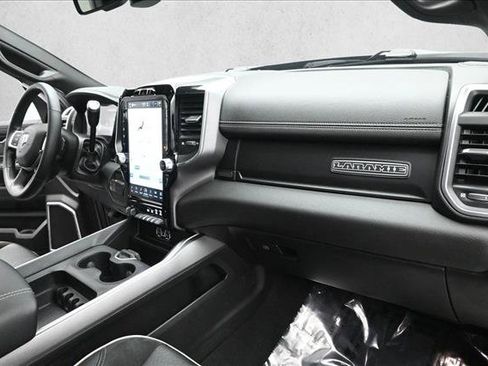 Used 2022 RAM 2500 Laramie w/ Night Edition AWD/4WD image 27