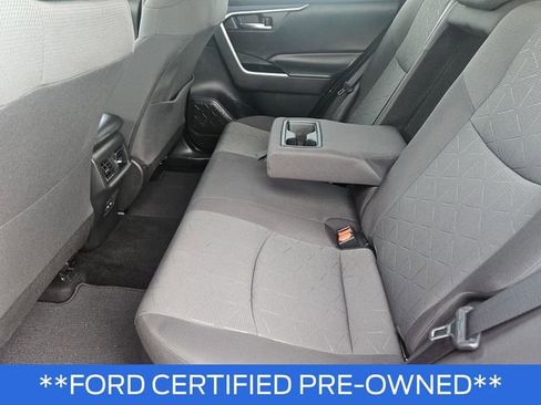 Used 2022 Toyota RAV4 XLE image 33