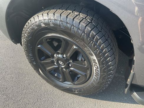 Used 2018 Toyota Sequoia SR5 w/ Premium Package AWD/4WD image 9