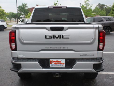Used 2022 GMC Sierra 1500 Elevation w/ LPO, Elevation Black Package AWD/4WD image 7