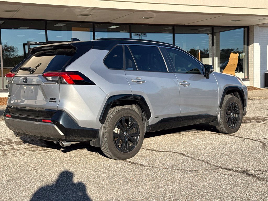 Used 2024 Toyota RAV4 XSE w/ Advanced Technology Package AWD/4WD image 17