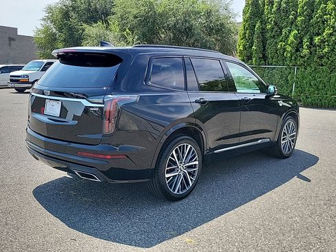 Used 2024 Cadillac XT6 Sport w/ Platinum Package AWD/4WD image 7