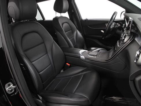 Used 2022 Mercedes-Benz GLC 300 4MATIC image 16