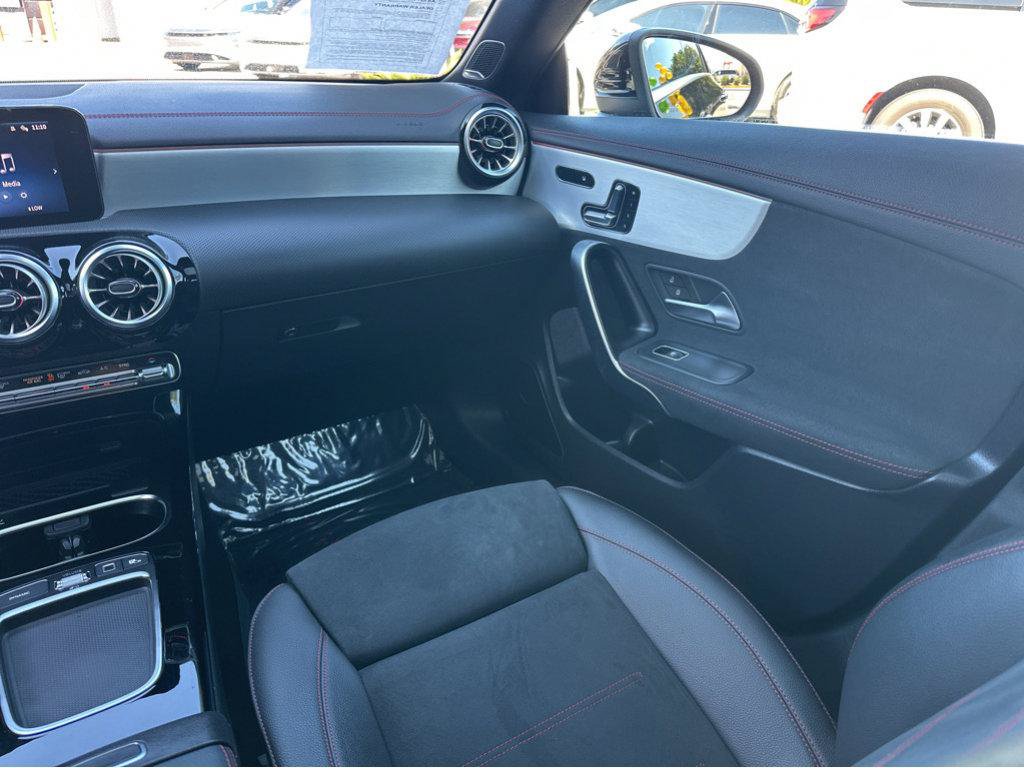 Used 2025 Mercedes-Benz CLA 35 AMG 4MATIC image 18