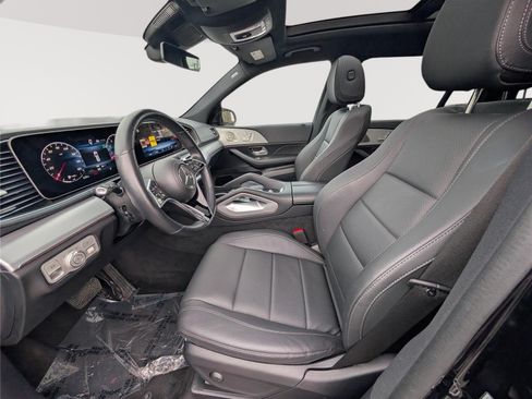 Used 2025 Mercedes-Benz GLS 450 4MATIC image 18