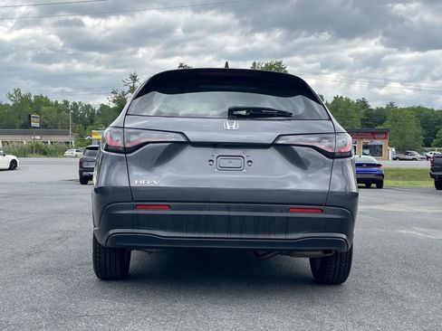 Used 2024 Honda HR-V LX image 7
