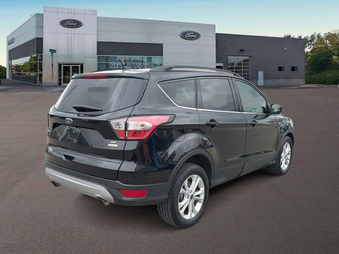 Used 2018 Ford Escape SE FWD image 11