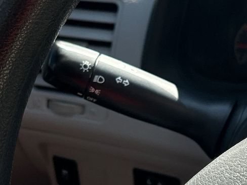 Used 2013 Toyota Corolla L image 23