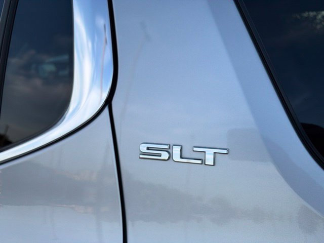 Used 2019 GMC Acadia SLT AWD/4WD image 15
