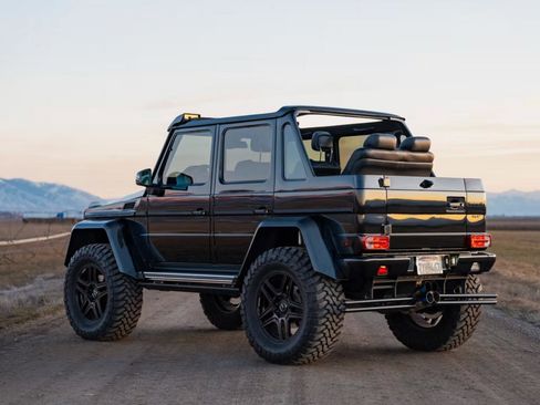 Used 2017 Mercedes-Benz G 550 Squared image 4