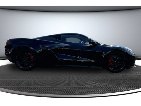 Used 2025 Chevrolet Corvette Z06 w/ Battery Protection Package RWD image 13