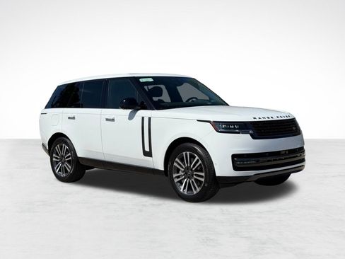 Used 2025 Land Rover Range Rover SE image 7