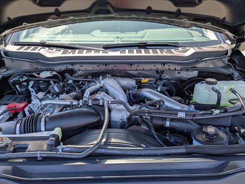 New 2025 Ford F250 Lariat w/ FX4 Off-Road Package image 17