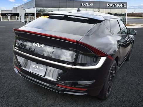 Used 2025 Kia EV6 Wind image 3