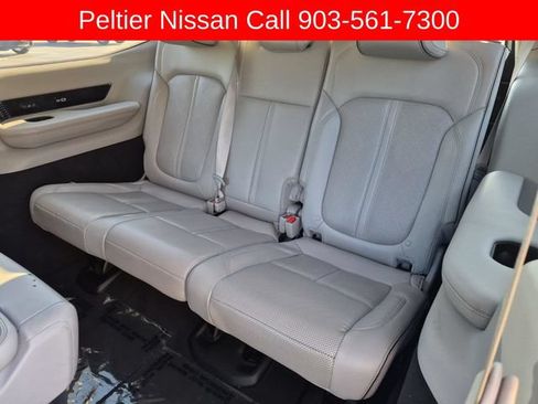 Used 2023 Jeep Grand Wagoneer Series II w/ Premium Group II AWD/4WD image 26