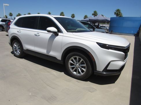 Used 2025 Honda CR-V EX image 2