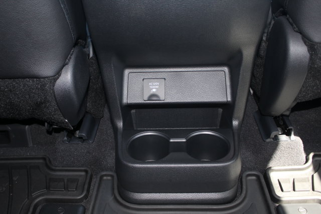 Certified 2026 Toyota Sienna XSE FWD image 33