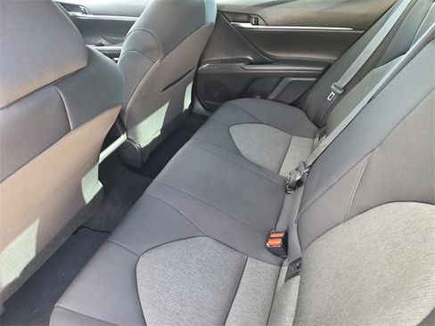 Used 2023 Toyota Camry LE image 19